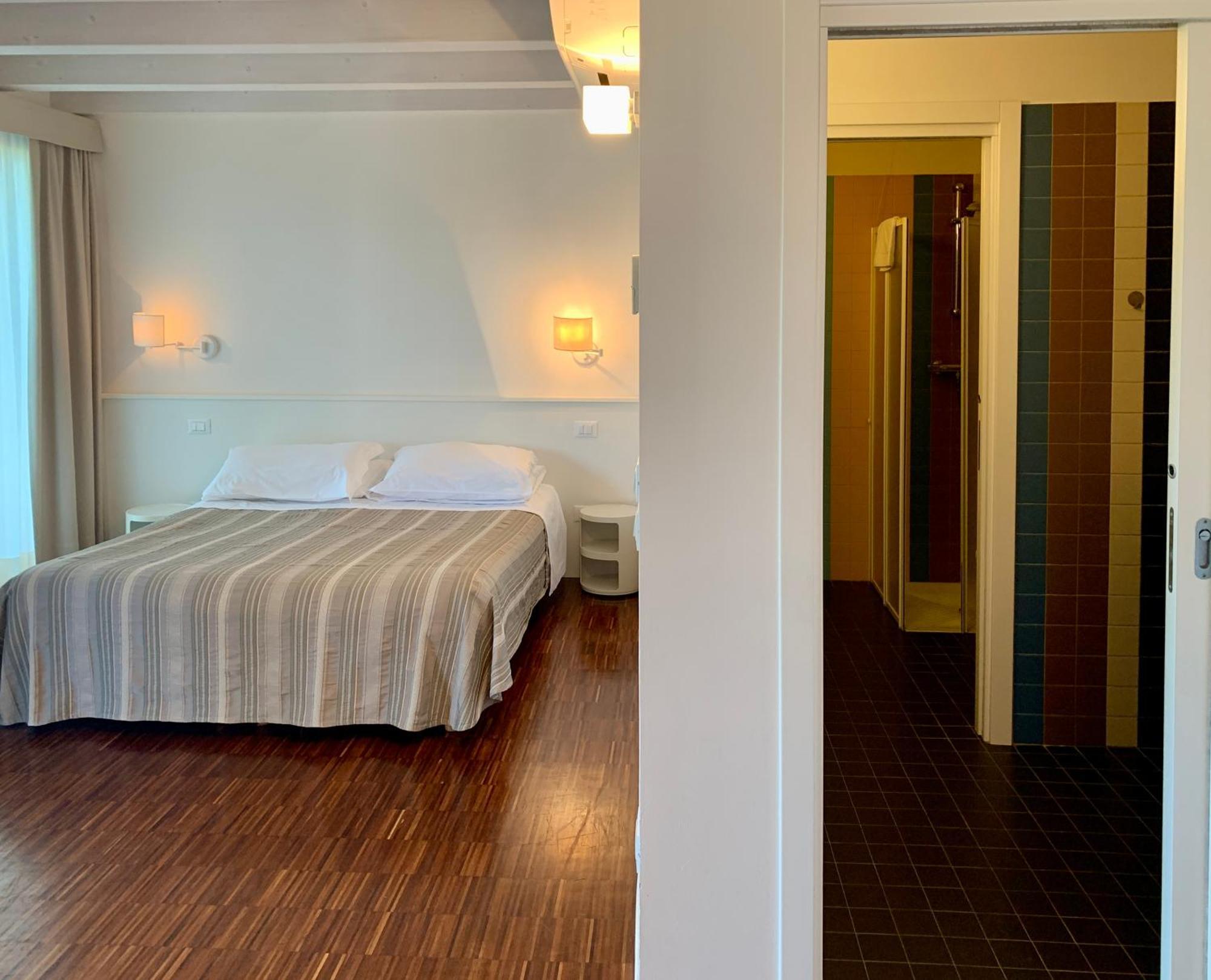 Residenze Di La' Dal Fiume Aparthotel Caorle Exterior photo